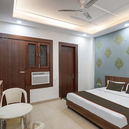 Hotel O Aryan Green Hotel กาเซียบัด ภายนอก รูปภาพ