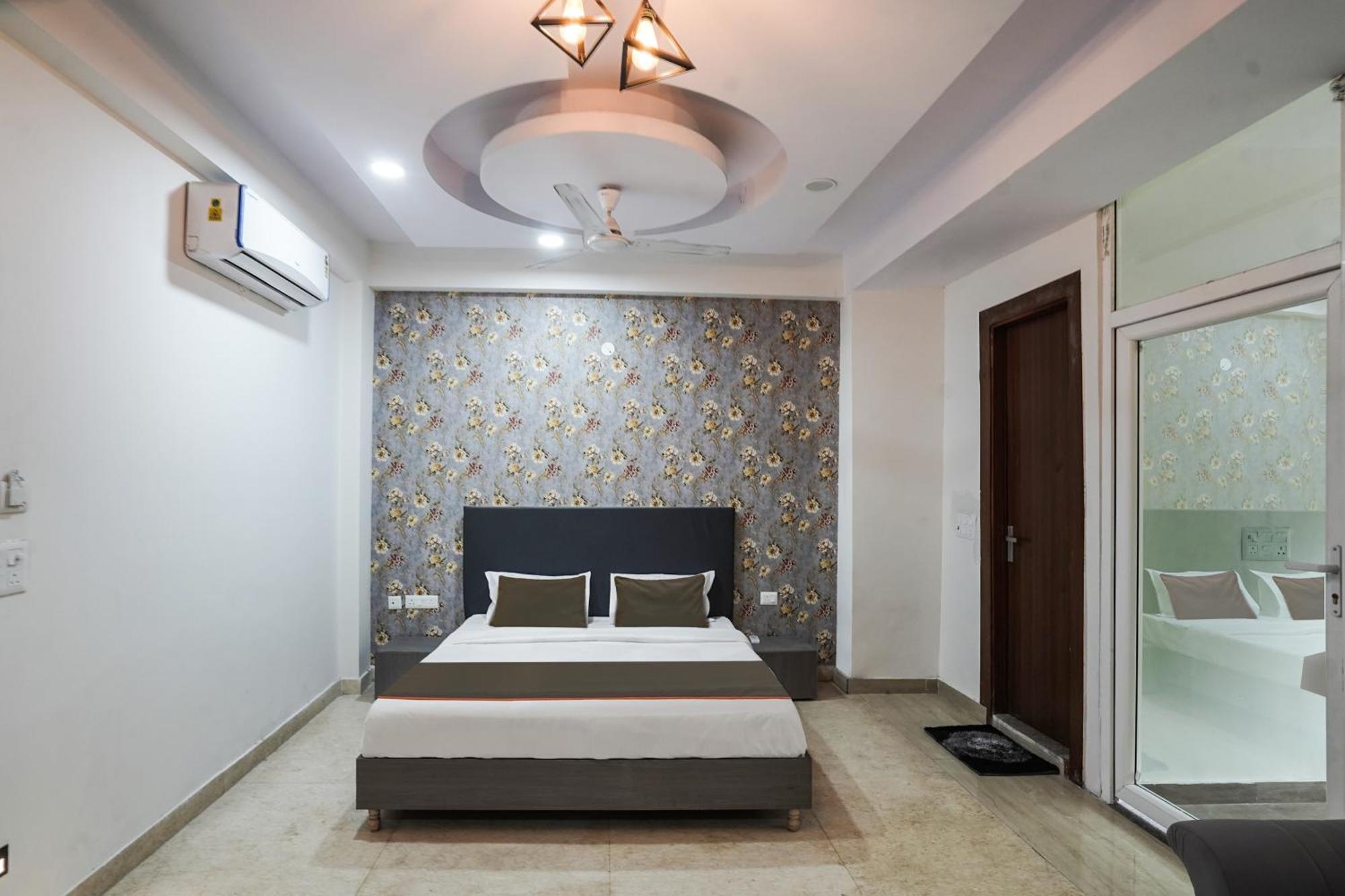 Hotel O Aryan Green Hotel กาเซียบัด ภายนอก รูปภาพ